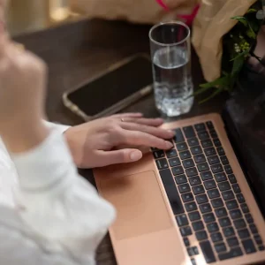 att använda sociala medier för släktforskning