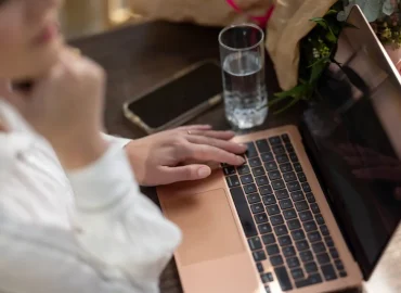 att använda sociala medier för släktforskning