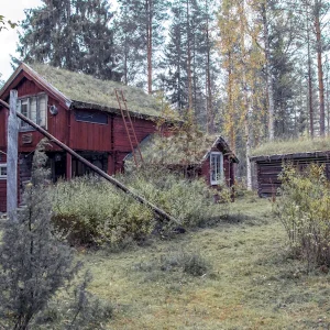 var man kan hitta gamla fastighetsregister