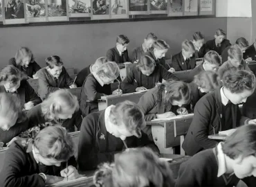 användning av äldre tiders skolbetyg i släktforskning