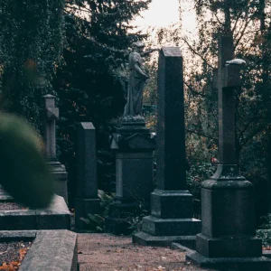 att forska i släktens gamla gravregister